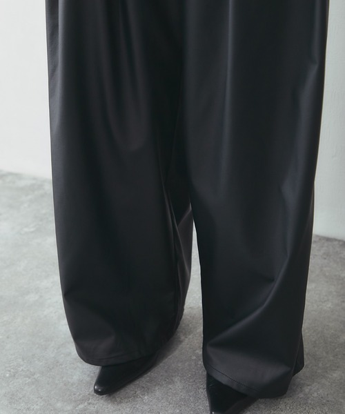 ANOTHER S(アナザーエス)の「【セットアップ対応】タック入りフェイクレザーパンツ(その他パンツ・レディース・ブラック/ブルーグレー・FREE)」の19枚目の写真
