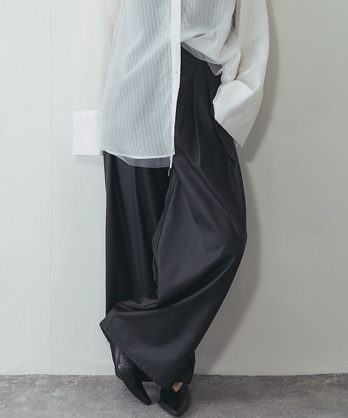 ANOTHER S(アナザーエス)の「【セットアップ対応】タック入りフェイクレザーパンツ(その他パンツ・レディース・ブラック/ブルーグレー・FREE)」の21枚目の写真