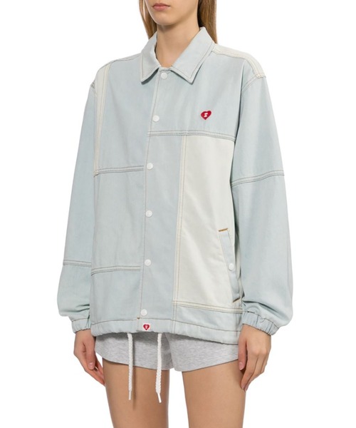 A BATHING APE(アベイシングエイプ)の「DENIM PATCHWORK COACH JACKET(ミリタリージャケット・レディース・ライトインディゴブルー・FREE)」の3枚目の写真