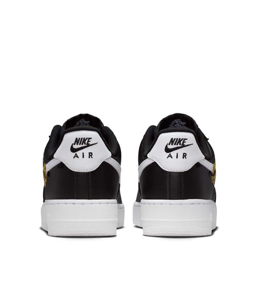 NIKE(ナイキ)の「ナイキ エア フォース 1 '07 プレミアム ウィメンズシューズ / Nike Air Force 1 '07 Premium Women's Shoes IB6644-001 Black(スニーカー・レディース・ブラック・25/24/22.5/22/23/23.5/24.5/25.5/26)」の6枚目の写真