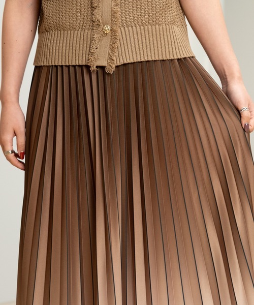 STRAWBERRY-FIELDS（ストロベリーフィールズ）の「ニットプリーツ（スカート・レディース・ベージュ/サックスブルー・2）」の11枚目の写真