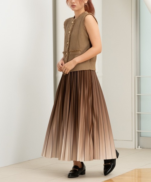 STRAWBERRY-FIELDS（ストロベリーフィールズ）の「ニットプリーツ（スカート・レディース・ベージュ/サックスブルー・2）」の10枚目の写真