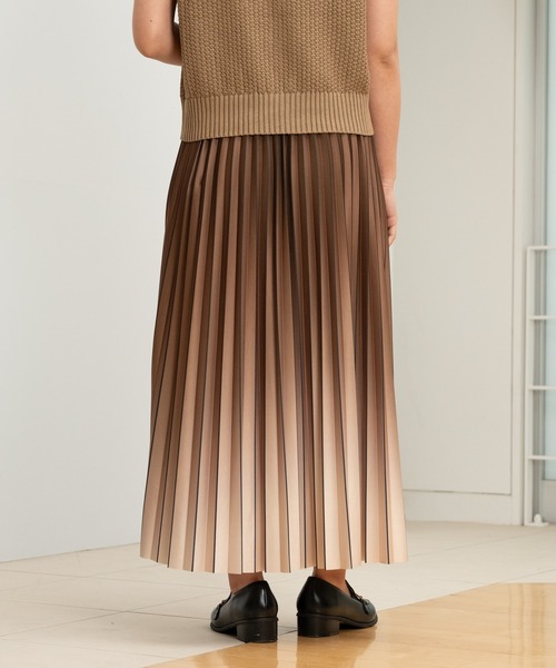 STRAWBERRY-FIELDS（ストロベリーフィールズ）の「ニットプリーツ（スカート・レディース・ベージュ/サックスブルー・2）」の12枚目の写真