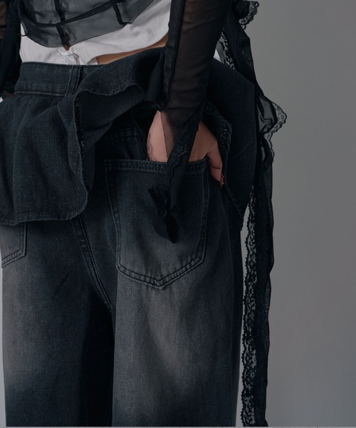 Diable baiser(ディアブルベーゼ)の「フリルレイヤードY2Kバギーデニムパンツ(デニムパンツ・レディース・ブラック・LARGE/MEDIUM/3L)」の16枚目の写真