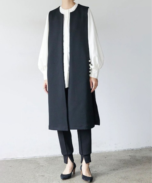 MAISON DE THERESE(メゾン ド テレーズ)の「ロングベスト エコパールボタン ゆったり 着回し 通勤きれいめ(ベスト・レディース・ブラック/ネイビー・FREE)」の2枚目の写真