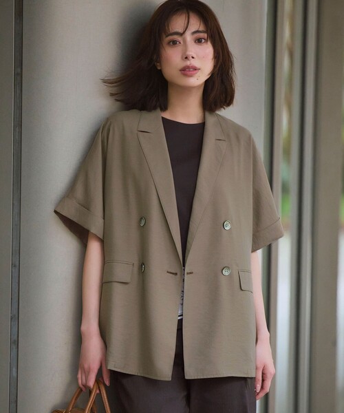 23区 S(ニジュウサンクチイサイサイズ)の「シアータンブラー ハーフスリーブ ダブルジャケット(その他アウター・レディース・ベージュ系/ブラック系/ブラウン系・32)」の3枚目の写真