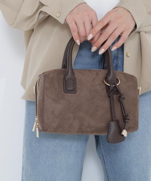 NATURAL BEAUTY BASIC(ナチュラルビューティーベーシック)の「◇ヴェルナチャームボストンバッグ(ボストンバッグ・レディース・オレンジ/ダークブラウン・フリ-)」の1枚目の写真