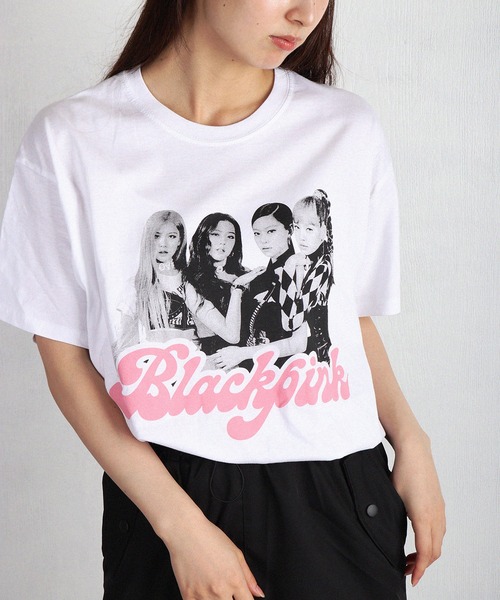 ROCK-OFF(ロックオフ)の「ROCKOFF オーバーサイズ ブラックピンク / BLACK PINK グラフィック 半袖Tシャツ フォトプリント ロゴT K-POP 韓国ファッション(Tシャツ/カットソー・メンズ・ホワイト/ブラック/ブラック系その他2/ブラック系その他・M/L/XL)」の1枚目の写真