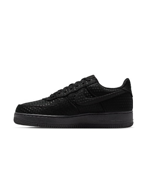 NIKE(ナイキ)の「"NIKE Air Force 1 Retro ""Valentine's Day""(ナイキ エアフォース1レトロ ""バレンタインデー"")"(スニーカー・メンズ・ブラック系/レッド系・27cm/27.5cm/29cm/26.5cm/26cm/28.5cm/24cm/25cm/25.5cm/24.5cm)」の4枚目の写真