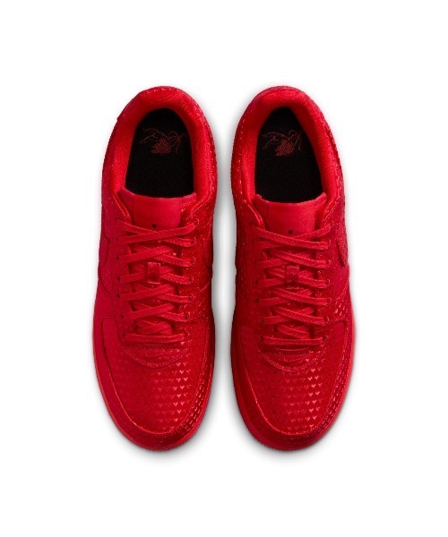 NIKE(ナイキ)の「"NIKE Air Force 1 Retro ""Valentine's Day""(ナイキ エアフォース1レトロ ""バレンタインデー"")"(スニーカー・メンズ・ブラック系/レッド系・27cm/27.5cm/29cm/26.5cm/26cm/28.5cm/24cm/25cm/25.5cm/24.5cm)」の20枚目の写真