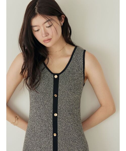 LAGUNAMOON（ラグナムーン）の「フロントボタンランジニットワンピース（ワンピース・レディース・ブラック/ベージュ・SMALL/MEDIUM）」の4枚目の写真