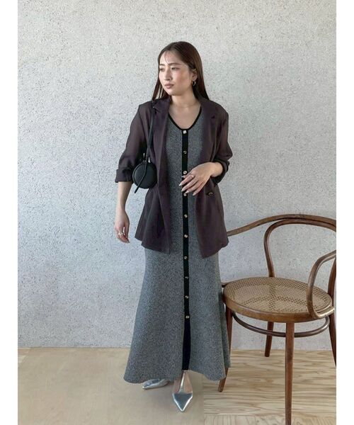 LAGUNAMOON（ラグナムーン）の「フロントボタンランジニットワンピース（ワンピース・レディース・ブラック/ベージュ・SMALL/MEDIUM）」の11枚目の写真