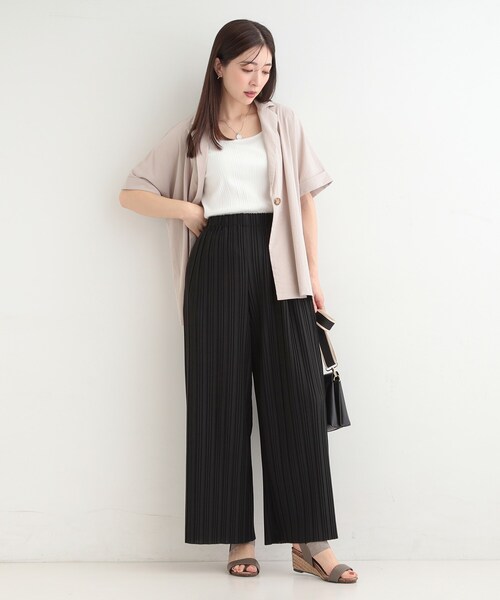 SHOO・LA・RUE（シューラルー）の「【S-LL/柄が選べる】ウエストゴムでらくちん 上品な光沢感　大人プリーツイージーパンツ（その他パンツ・レディース・ブラック系3/アイボリー系6/ブラック/ネイビー系5・02/03/04/01）」の7枚目の写真