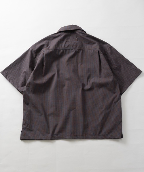 JOHN'S CLOSET（ジョンズクローゼット）の「【31】先染めチェック ショートレンス ハーフスリーブシャツ/ショート丈（シャツ/ブラウス・メンズ・チャコールグレー/ネイビー/ホワイト・MEDIUM/LARGE）」の5枚目の写真