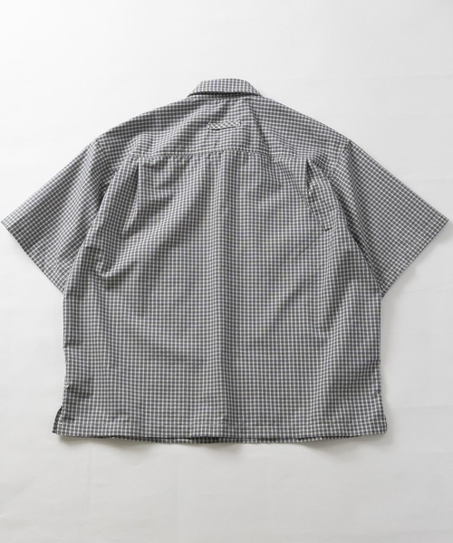 JOHN'S CLOSET（ジョンズクローゼット）の「【31】先染めチェック ショートレンス ハーフスリーブシャツ/ショート丈（シャツ/ブラウス・メンズ・チャコールグレー/ネイビー/ホワイト・MEDIUM/LARGE）」の4枚目の写真