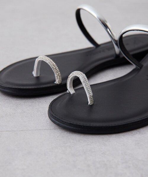 NICOLAS LAINAS(ニコラスライナス)の「<WEB限定サイズ有>【NICOLAS LAINAS】別注トングフラットサンダル(サンダル・レディース・ブラック/ブラウン・37/38/39/36)」の8枚目の写真