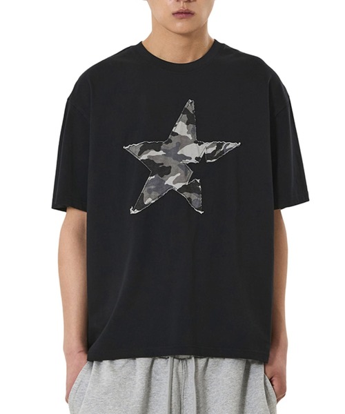 OY(オーワイ)の「『OY/オーワイ』CAMO STAR PATCH TEE /カモスターパッチTシャツ(Tシャツ/カットソー・メンズ・ホワイト/ブラック・M/L)」の1枚目の写真