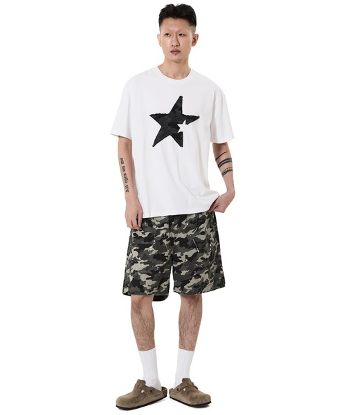 OY(オーワイ)の「『OY/オーワイ』CAMO STAR PATCH TEE /カモスターパッチTシャツ(Tシャツ/カットソー・メンズ・ホワイト/ブラック・M/L)」の4枚目の写真