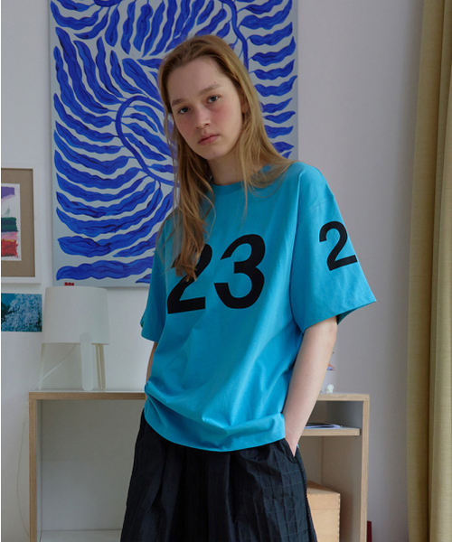 NOCONTENT（ノーコンテント）の「188. 23 Tシャツ _ ブルー（Tシャツ/カットソー・レディース・その他・FREE）」の2枚目の写真