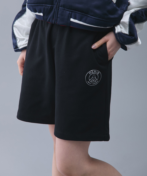 PARIS SAINT-GERMAIN(パリサンジェルマン)の「【Paris Saint-Germain / パリ・サン=ジェルマン】 JP METALIC LOGO SHORTS(その他パンツ・メンズ・チャコールグレー/ブラック/グリーン/ホワイト・LARGE/MEDIUM/SMALL)」の1枚目の写真