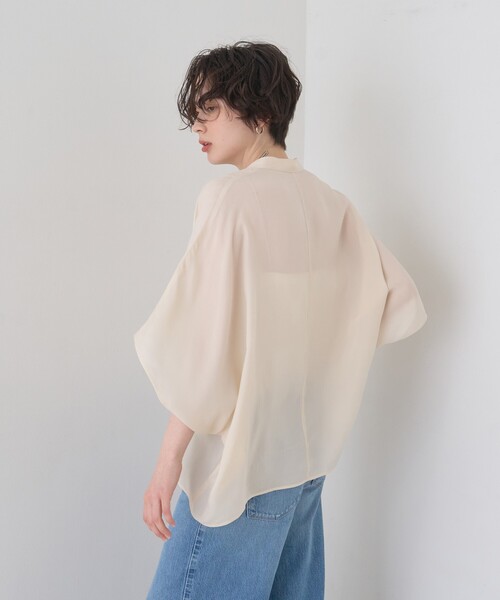 Rouge vif(ルージュヴィフ)の「【セットアップ対応】キュプラフィブリルドレープスキッパーブラウス(シャツ/ブラウス・レディース・グレー/グレイッシュベージュ/アイボリー・フリー)」の7枚目の写真