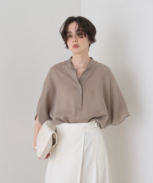 Rouge vif(ルージュヴィフ)の「【セットアップ対応】キュプラフィブリルドレープスキッパーブラウス(シャツ/ブラウス・レディース・グレー/グレイッシュベージュ/アイボリー・フリー)」の10枚目の写真