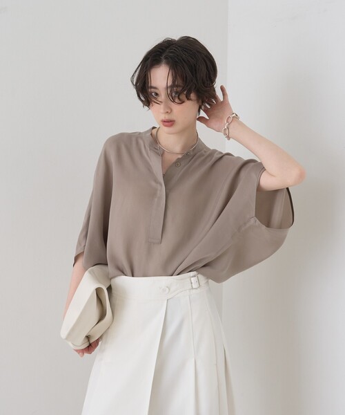 Rouge vif(ルージュヴィフ)の「【セットアップ対応】キュプラフィブリルドレープスキッパーブラウス(シャツ/ブラウス・レディース・グレー/グレイッシュベージュ/アイボリー・フリー)」の12枚目の写真