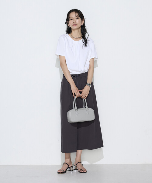 K.T KIYOKO TAKASE(キヨコタカセ)の「コットン強撚ポンチ ドレープタックシャツ(Tシャツ/カットソー・レディース・サックスブルー/ホワイト/ブラウン・9号)」の8枚目の写真