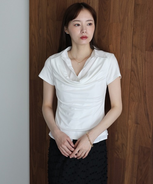 J by blue(ジェイバイブルー)の「シャツレイヤードドレープトップス(Tシャツ/カットソー・レディース・グレー/ホワイト/ブラック・MEDIUM)」の6枚目の写真