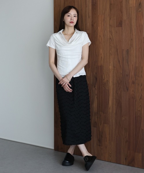 J by blue(ジェイバイブルー)の「シャツレイヤードドレープトップス(Tシャツ/カットソー・レディース・グレー/ホワイト/ブラック・MEDIUM)」の4枚目の写真