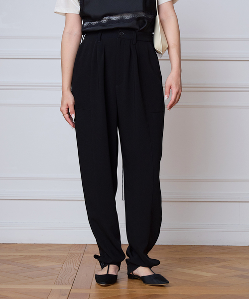 IENA LA BOUCLE(イエナラブークル)の「IENA LA BOUCLE バックサテンジョーゼットパンツ(その他パンツ・レディース・ブラック・38/36)」の1枚目の写真