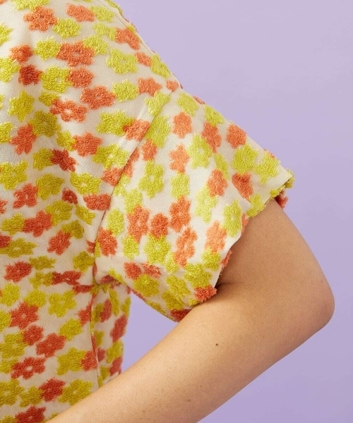 Jocomomola(ホコモモラ)の「Livia de flores フラワージャカードカットソー(Tシャツ/カットソー・レディース・アイボリー/ネイビー・40)」の3枚目の写真