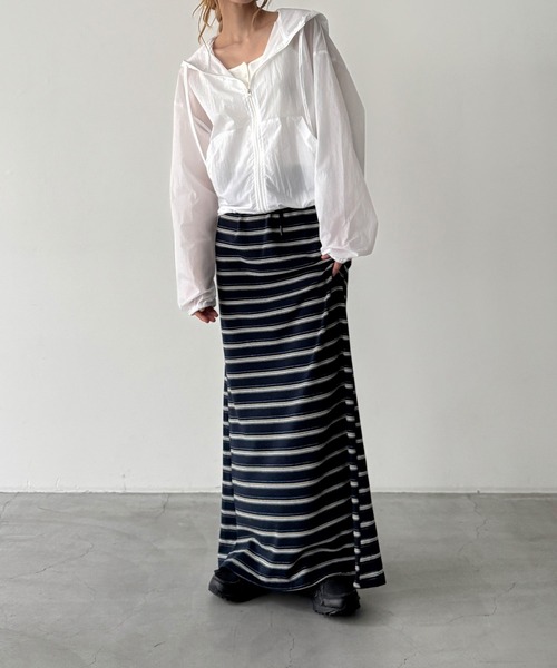 CANAL JEAN（キャナルジーン）の「El mar　UVカットナイロンパーカー（ナイロンジャケット・レディース・ホワイト/サックスブルー・ONE SIZE）」の10枚目の写真