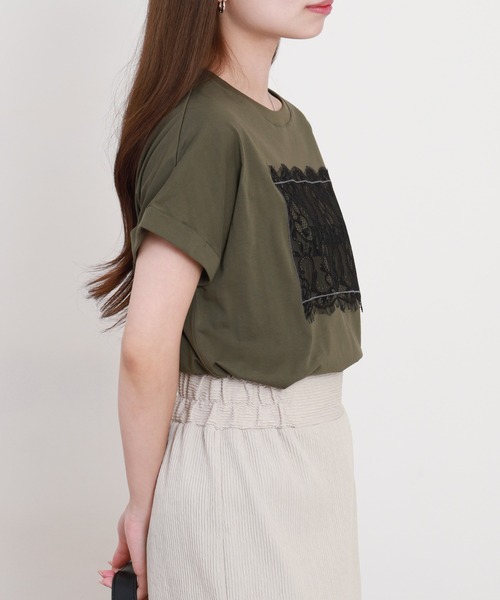 EGLANTINE(エグランティーヌ)の「EGLANTINE フロントレースロゴカットソー 半袖(Tシャツ/カットソー・レディース・カーキ/チャコールグレー/ブラック/オフホワイト・38)」の10枚目の写真