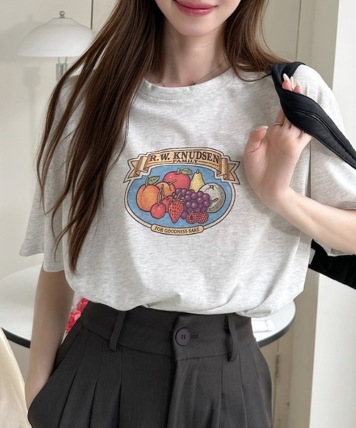 Ada.（エイダ）の「ヴィンテージ ライク フルーツ ロゴ 半袖 Tシャツ（Tシャツ/カットソー・レディース・ライトグレー/ホワイト/チャコール/アイボリー・FREE）」の15枚目の写真
