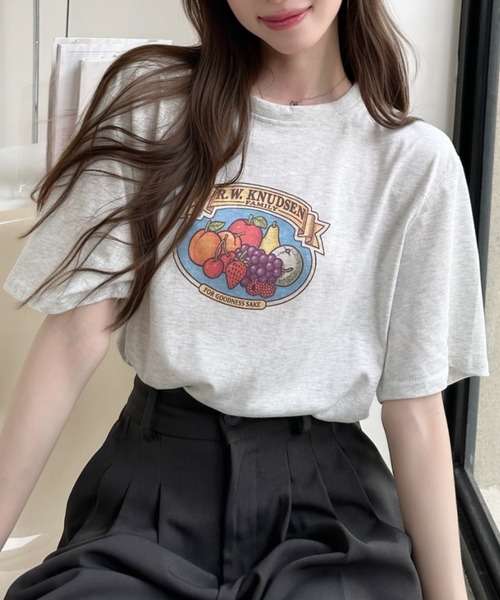 Ada.（エイダ）の「ヴィンテージ ライク フルーツ ロゴ 半袖 Tシャツ（Tシャツ/カットソー・レディース・ライトグレー/ホワイト/チャコール/アイボリー・FREE）」の18枚目の写真