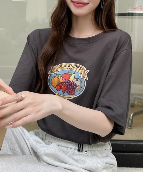 Ada.（エイダ）の「ヴィンテージ ライク フルーツ ロゴ 半袖 Tシャツ（Tシャツ/カットソー・レディース・ライトグレー/ホワイト/チャコール/アイボリー・FREE）」の20枚目の写真