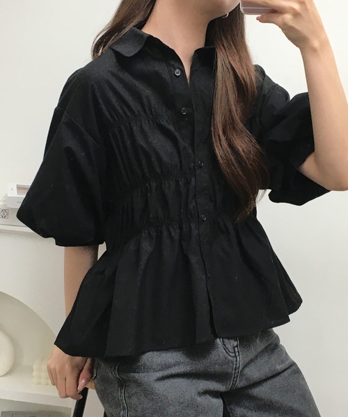Ree&Mee（リーアンドミー）の「Ree&Mee TCブロード シャーリング パフスリーブ ブラウス 袖裏チュール仕様 半端袖（シャツ/ブラウス・レディース・オフホワイト/ブルー/ブラック・M/L）」の2枚目の写真