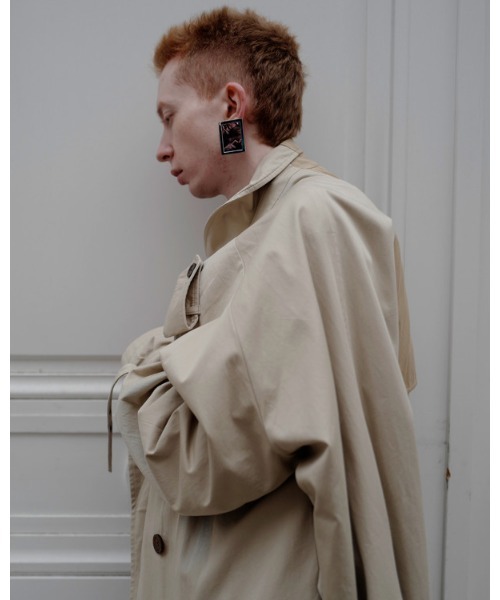 D'heygere(ディヘラ)の「Frame Earring(ピアス(両耳用)・レディース・シルバー・ONE SIZE)」の3枚目の写真