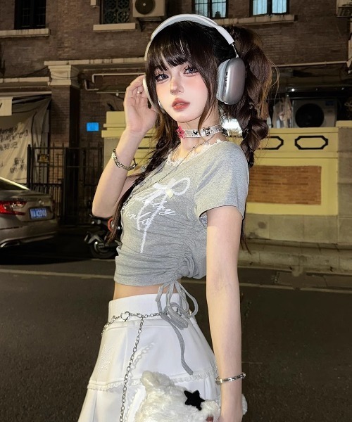 SHEPP(シープ)の「リボンシャーリングボートネック半袖ロゴTシャツ(Tシャツ/カットソー・レディース・グレー・F)」の7枚目の写真