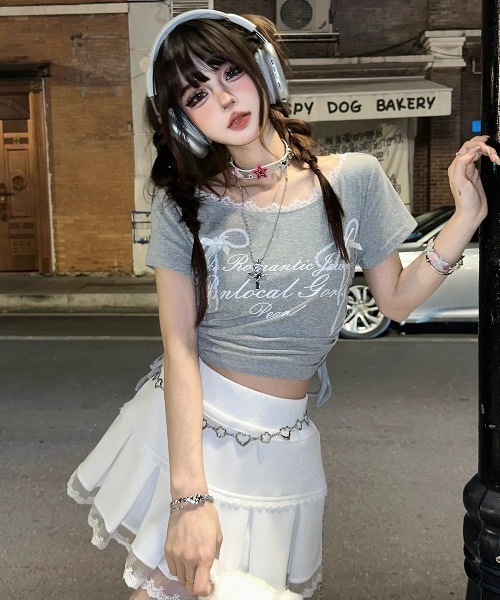 SHEPP(シープ)の「リボンシャーリングボートネック半袖ロゴTシャツ(Tシャツ/カットソー・レディース・グレー・F)」の8枚目の写真