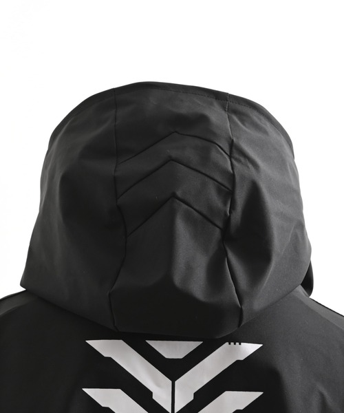 REFLEM INDUSTRY（レフレムインダストリー）の「REFLEM INDUSTRY/レフレム インダストリー』HALF-SLEEVE STORM SHELL HOODIE/サイバー切替ハイネックパーカー(撥水Type)（パーカー・レディース・ブラック・FREE）」の22枚目の写真
