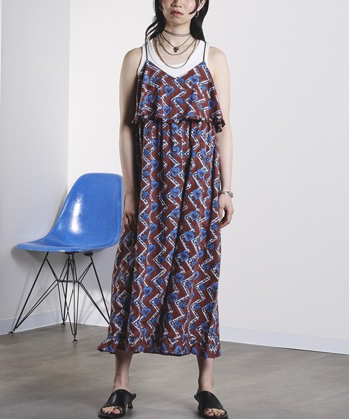 ROSE BUD(ローズバッド)の「HEART PRINT DRESS(ドレス・レディース・ブラウン/レッド・ONE SIZE)」の2枚目の写真