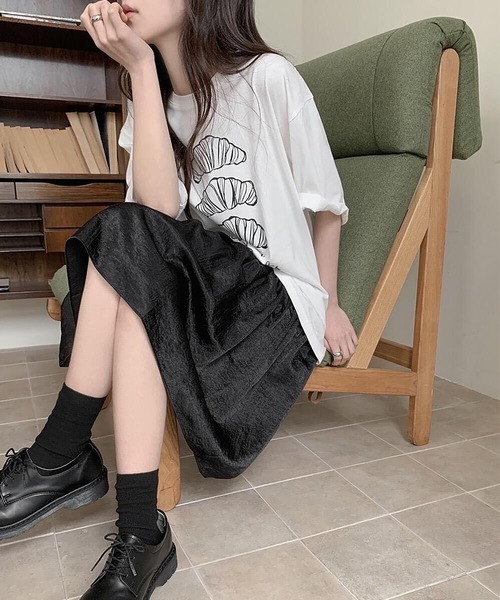 Girly Doll（ガーリードール）の「クロワッサンイラストTシャツ（Tシャツ/カットソー・レディース・ホワイト・M/S/L）」の3枚目の写真