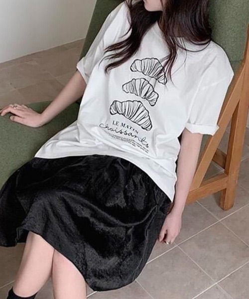 Girly Doll（ガーリードール）の「クロワッサンイラストTシャツ（Tシャツ/カットソー・レディース・ホワイト・M/S/L）」の4枚目の写真