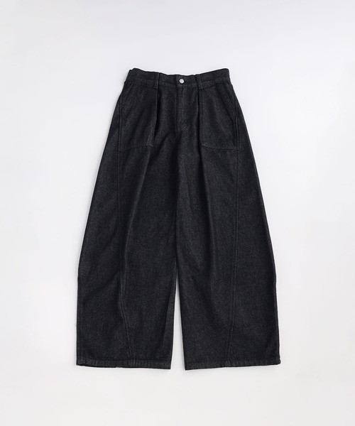 NAKER(ネイカー)の「タックワイド バレルレッグカーブデニムパンツ(デニムパンツ・メンズ・インディゴブルー/ブラック・S/M/L/XL)」の6枚目の写真