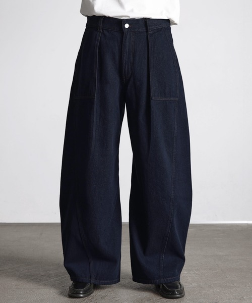 NAKER(ネイカー)の「タックワイド バレルレッグカーブデニムパンツ(デニムパンツ・メンズ・インディゴブルー/ブラック・S/M/L/XL)」の22枚目の写真