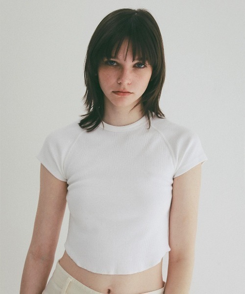 CLANE(クラネ)の「CLANE/クラネ/ROUND SHORT SLEEVE TOPS(Tシャツ/カットソー・レディース・ブラック/ホワイト・1)」の19枚目の写真