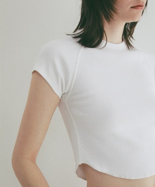 CLANE(クラネ)の「CLANE/クラネ/ROUND SHORT SLEEVE TOPS(Tシャツ/カットソー・レディース・ブラック/ホワイト・1)」の22枚目の写真