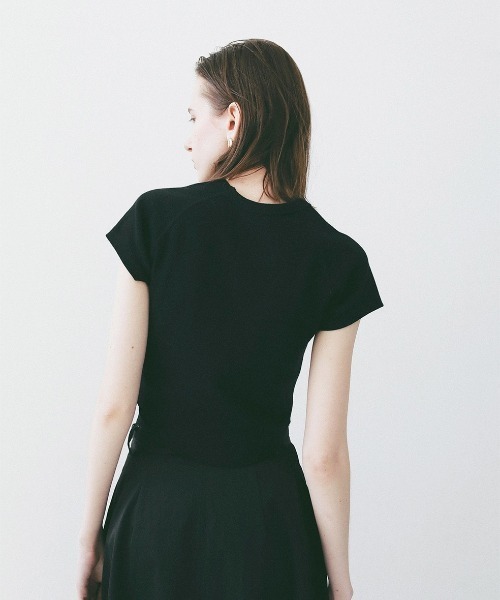 CLANE(クラネ)の「CLANE/クラネ/ROUND SHORT SLEEVE TOPS(Tシャツ/カットソー・レディース・ブラック/ホワイト・1)」の18枚目の写真